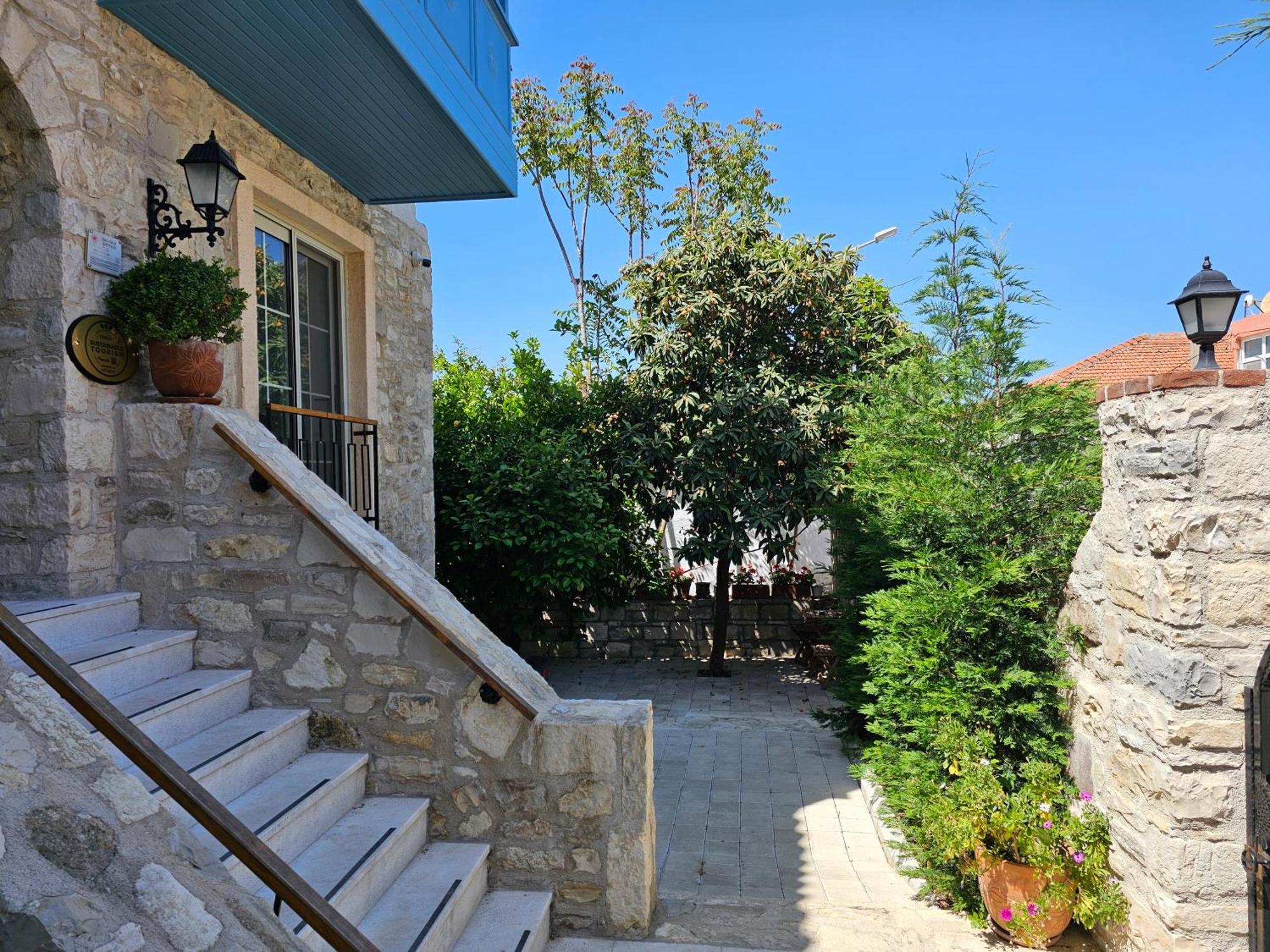 Hotel Kugu