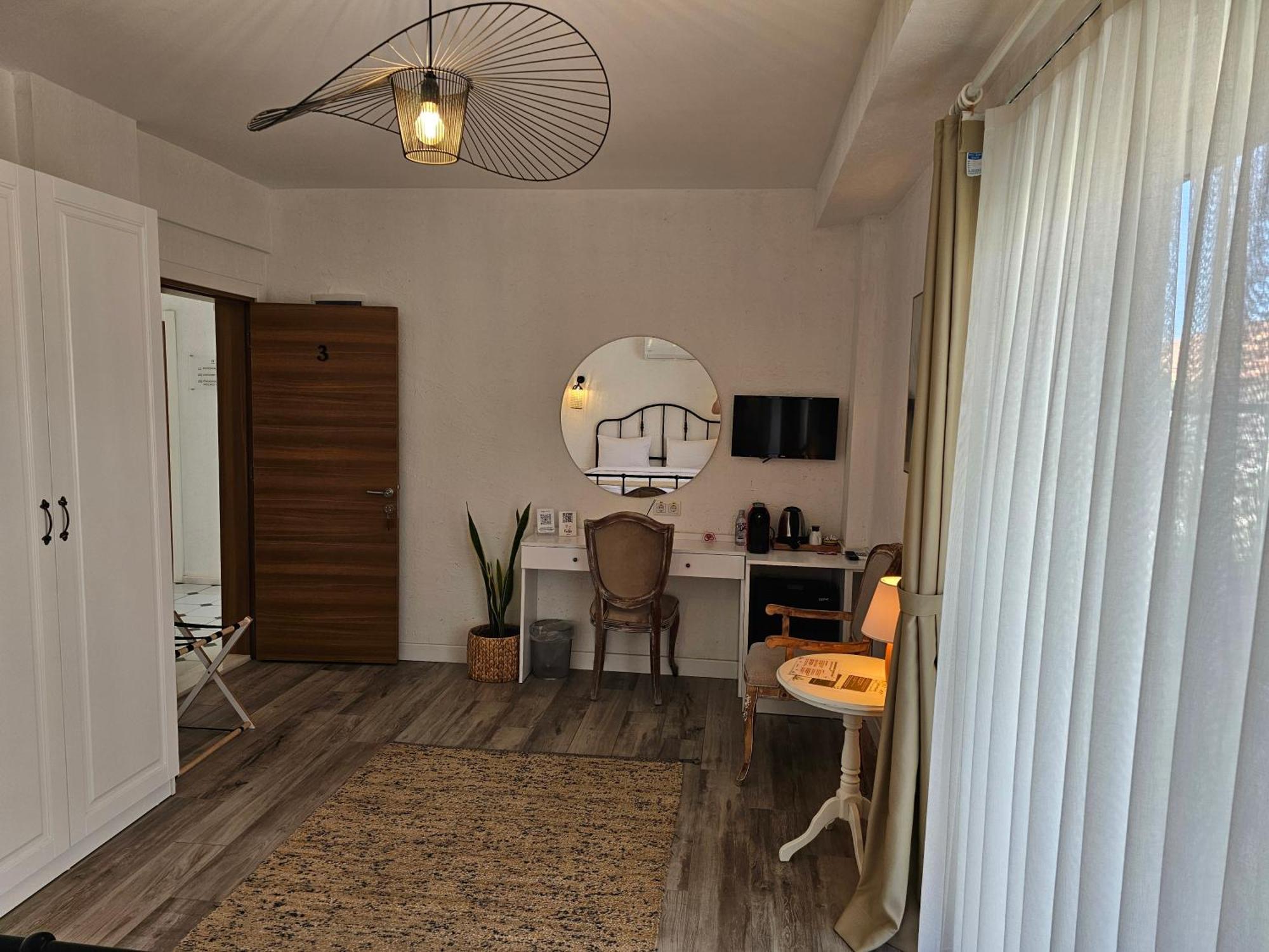 Kugu Hotel Urla